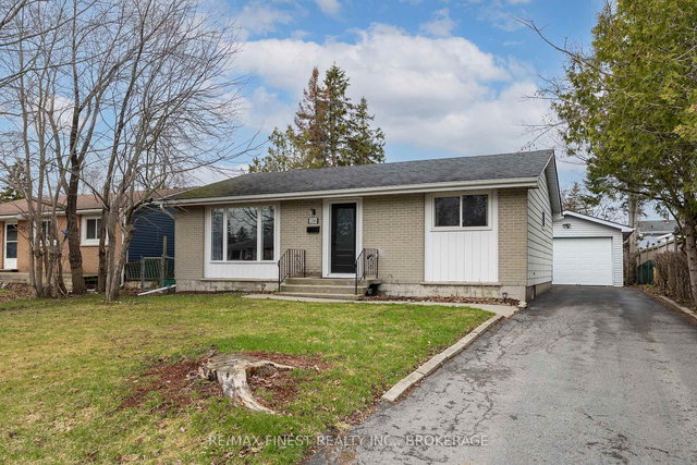 1284 Waverley Crescent