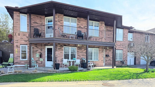 25 - 20 Huron Street N