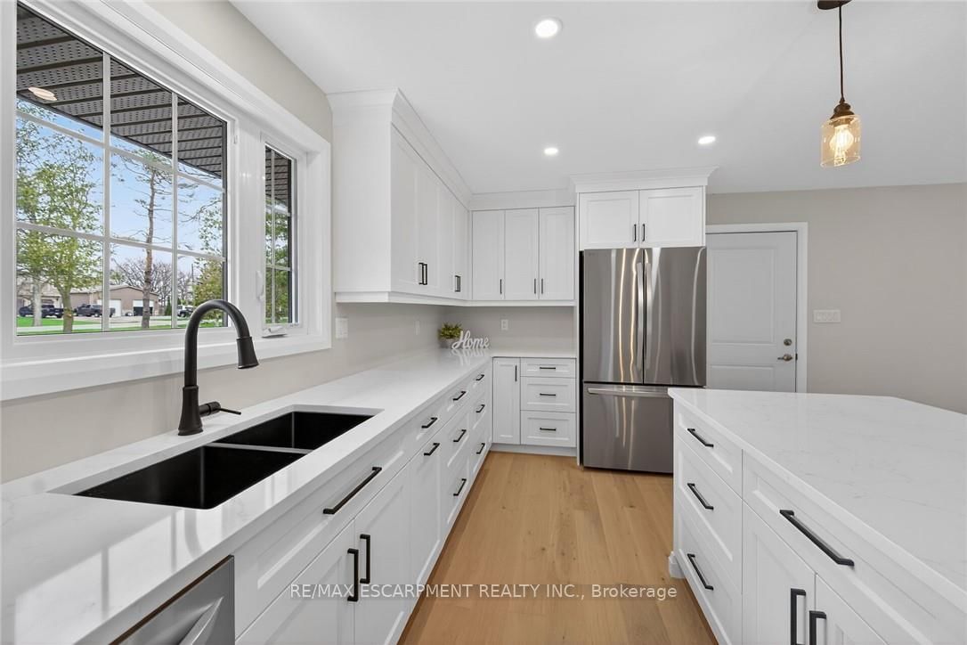 548 CONCESSION 14 Road • Haldimand, ON photo 11