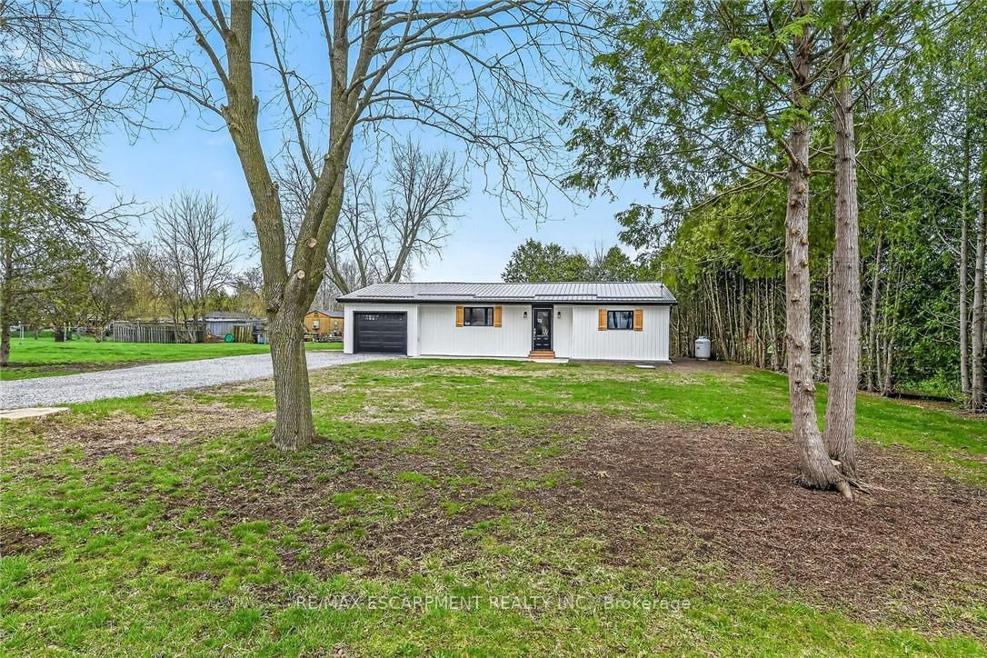 548 CONCESSION 14 Road • Haldimand, ON photo 2