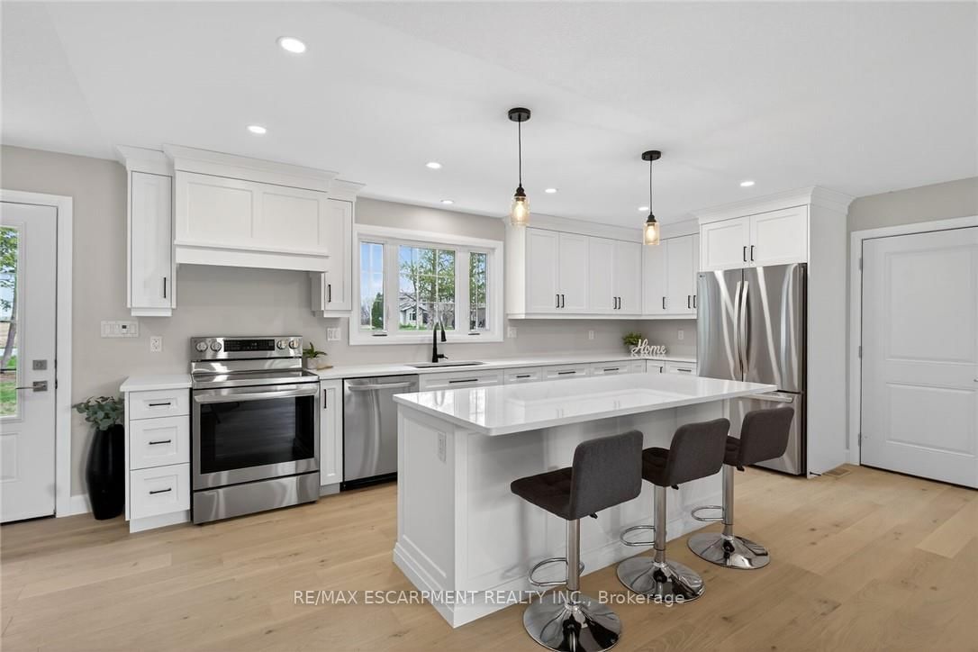 548 CONCESSION 14 Road • Haldimand, ON photo 6