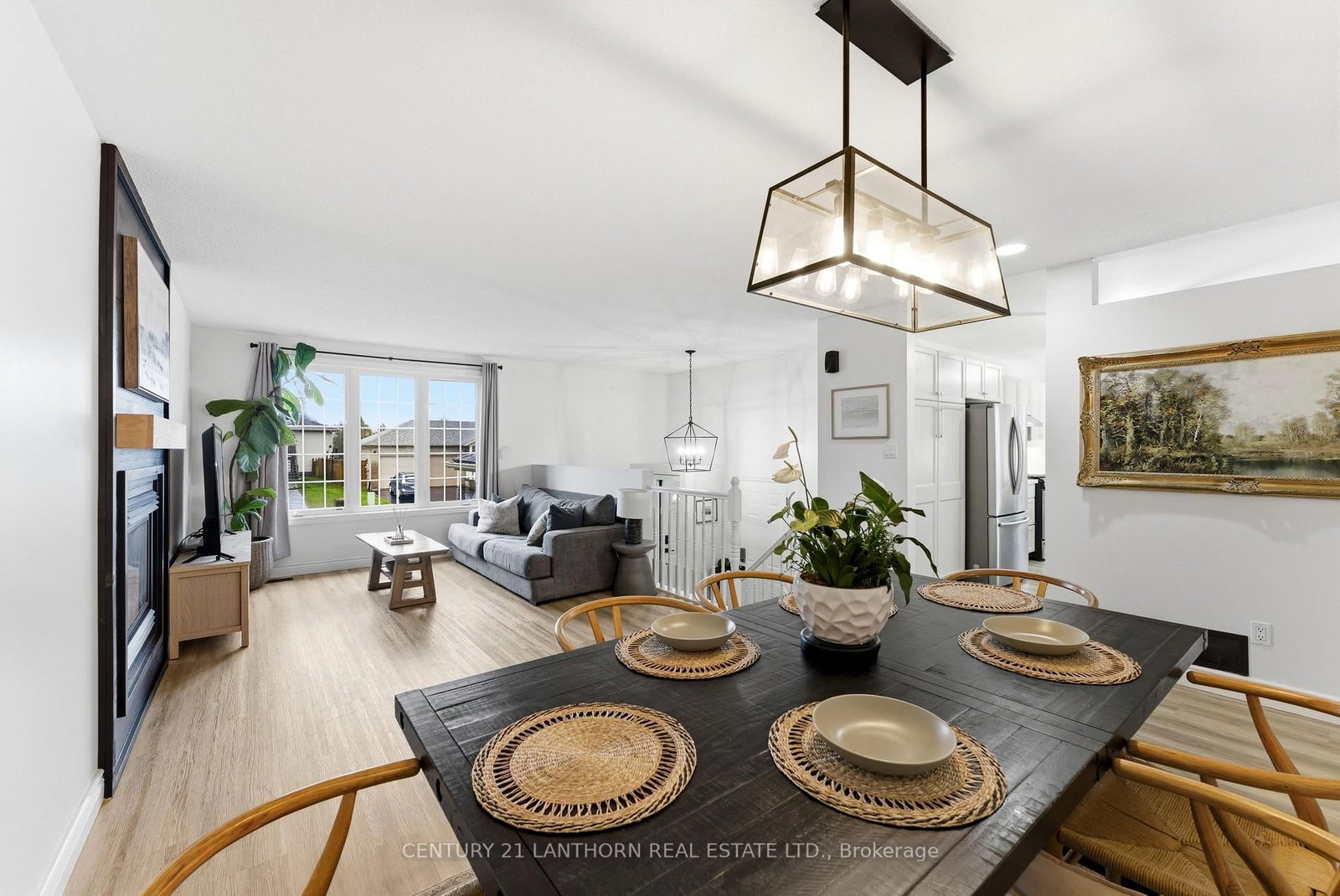 Detached House for sale at 75 Gearin Street, Quinte West, Ontario, K8V 6W1 - Murray Ward - MLS: X13020276