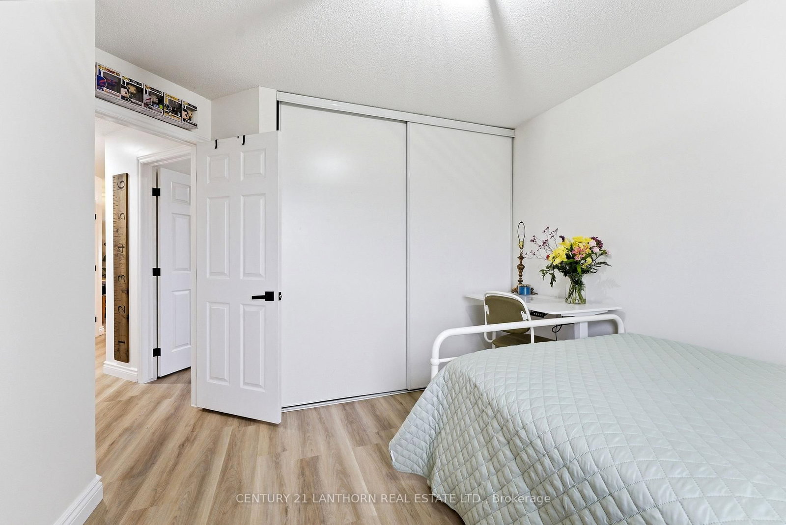 Detached House for sale at 75 Gearin Street, Quinte West, Ontario, K8V 6W1 - Murray Ward - MLS: X13020276