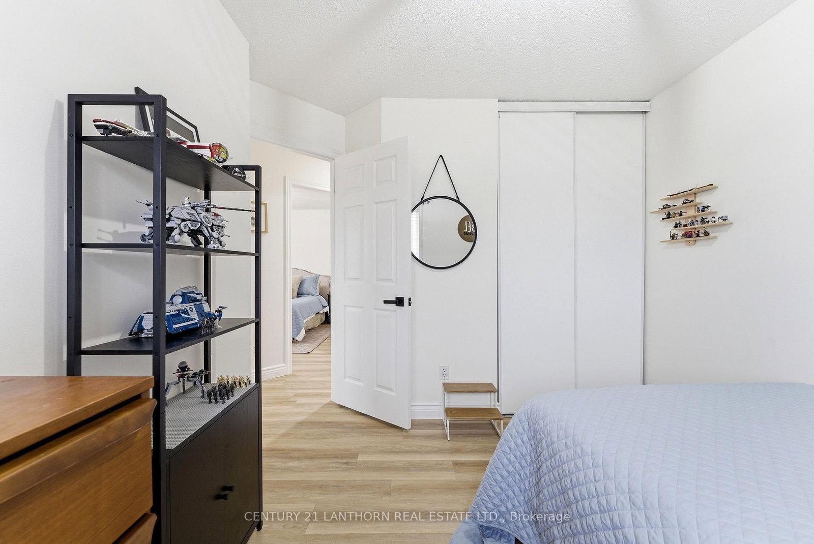 Detached House for sale at 75 Gearin Street, Quinte West, Ontario, K8V 6W1 - Murray Ward - MLS: X13020276