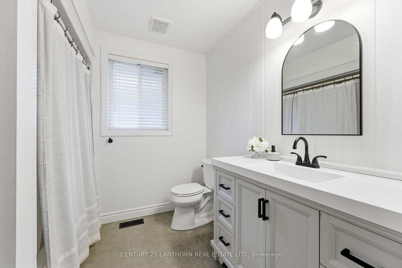 Detached House for sale at 75 Gearin Street, Quinte West, Ontario, K8V 6W1 - Murray Ward - MLS: X13020276