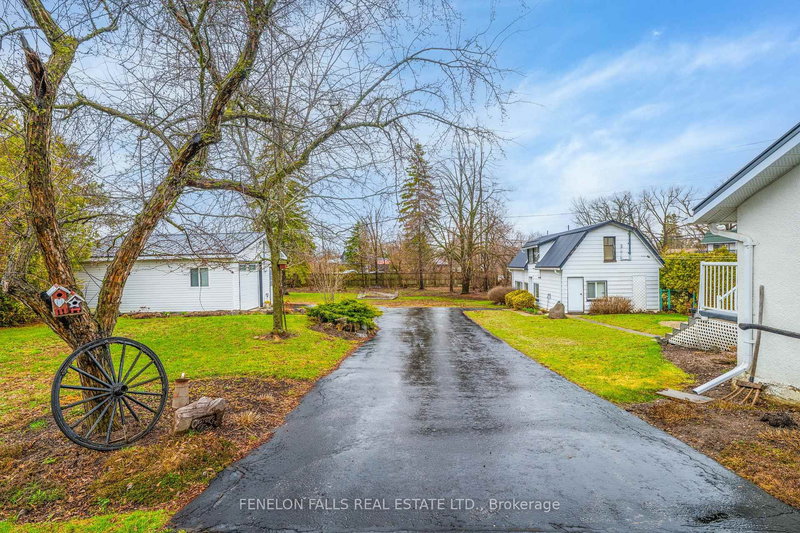 12 North St, Kawartha Lakes, K0M 1N0 | Image 2