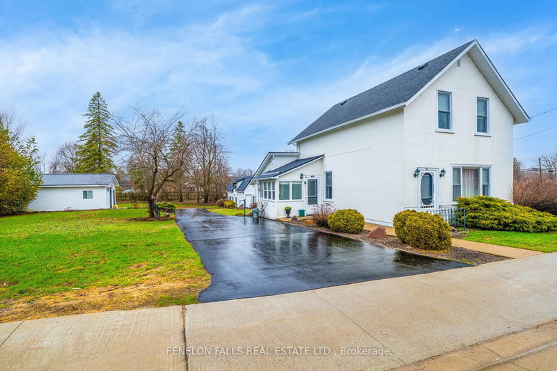 12 North St, Kawartha Lakes, K0M 1N0 | Image 3