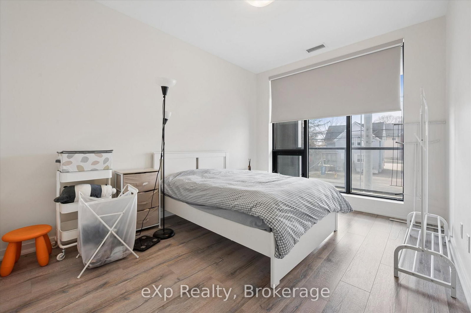 690 King Street W, Unit 202 - Photo 19