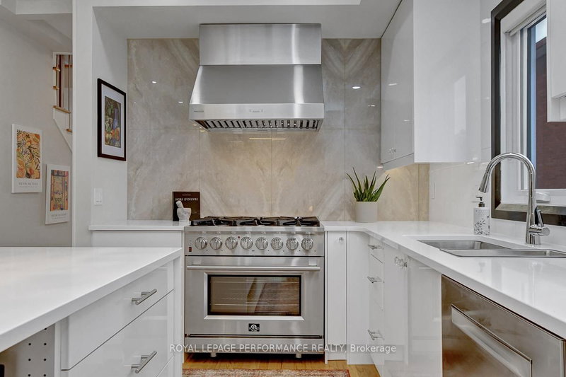 86 West Presland Rd, Ottawa, K1K 2C3 | Image 3