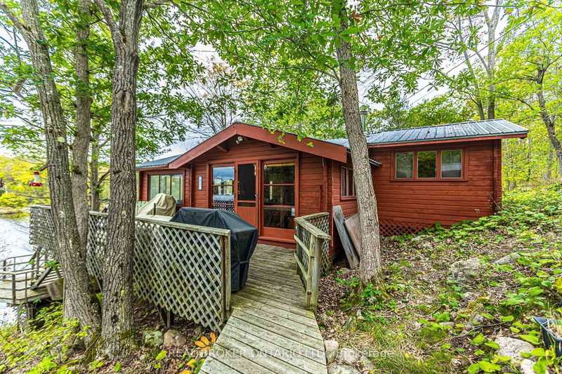 744 Island 10/Baxter Lake