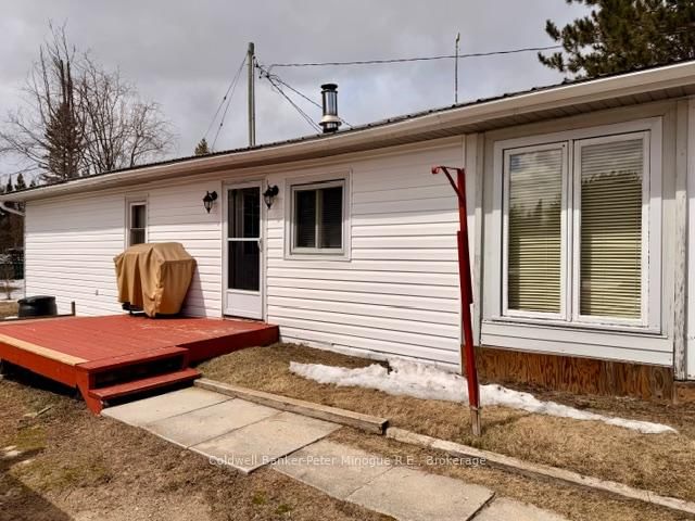 home for sale on 1-9358 Highway 63 null
