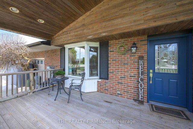 21584 Highbury Avenue N