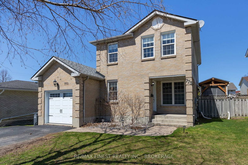 773 Davis Dr, Kingston, K7M 8E3 | Image 2