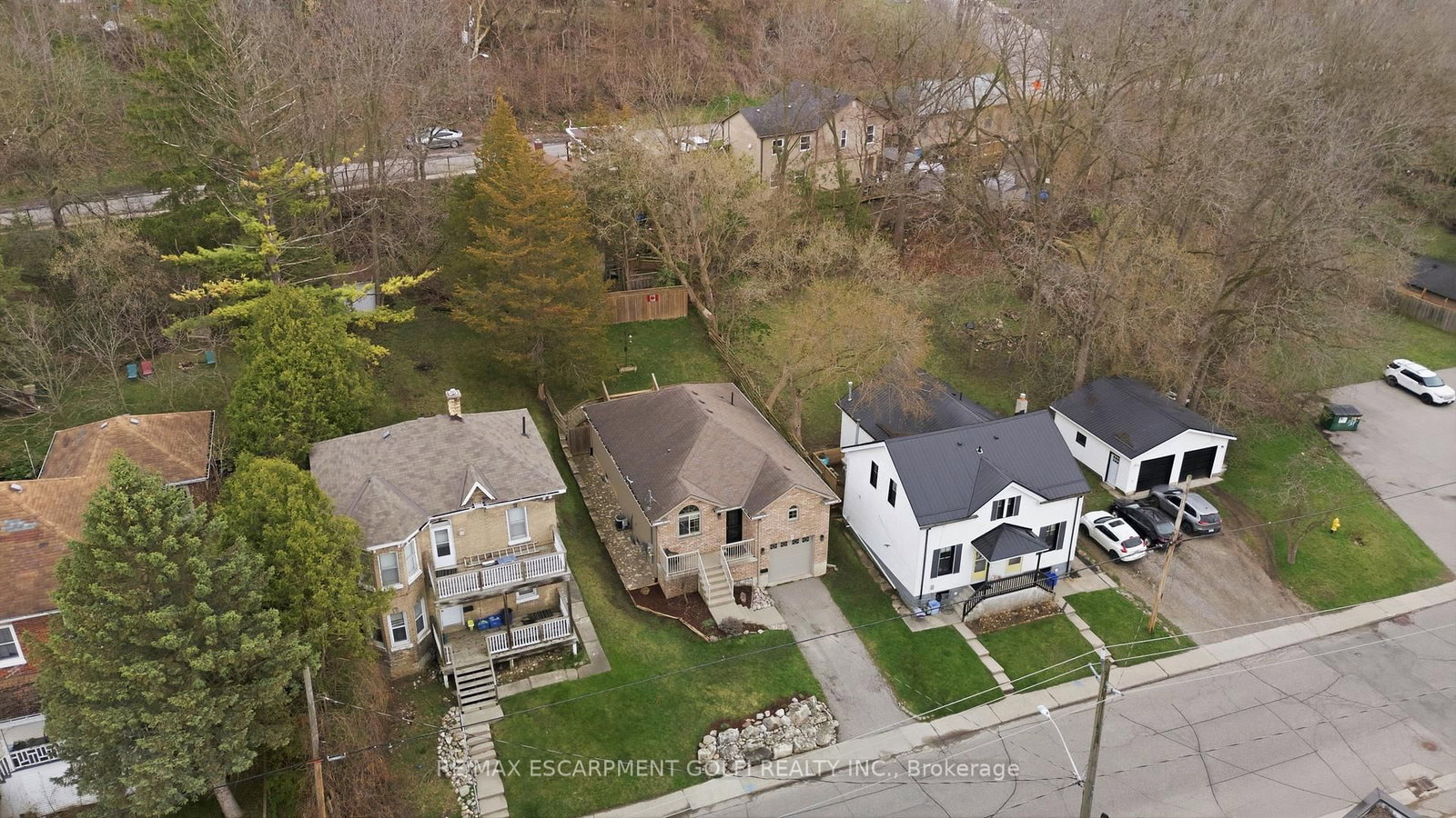 Detached House for sale at 95 West River Street, Brant, Ontario, N3L 2V4 - Paris - MLS: X13020758