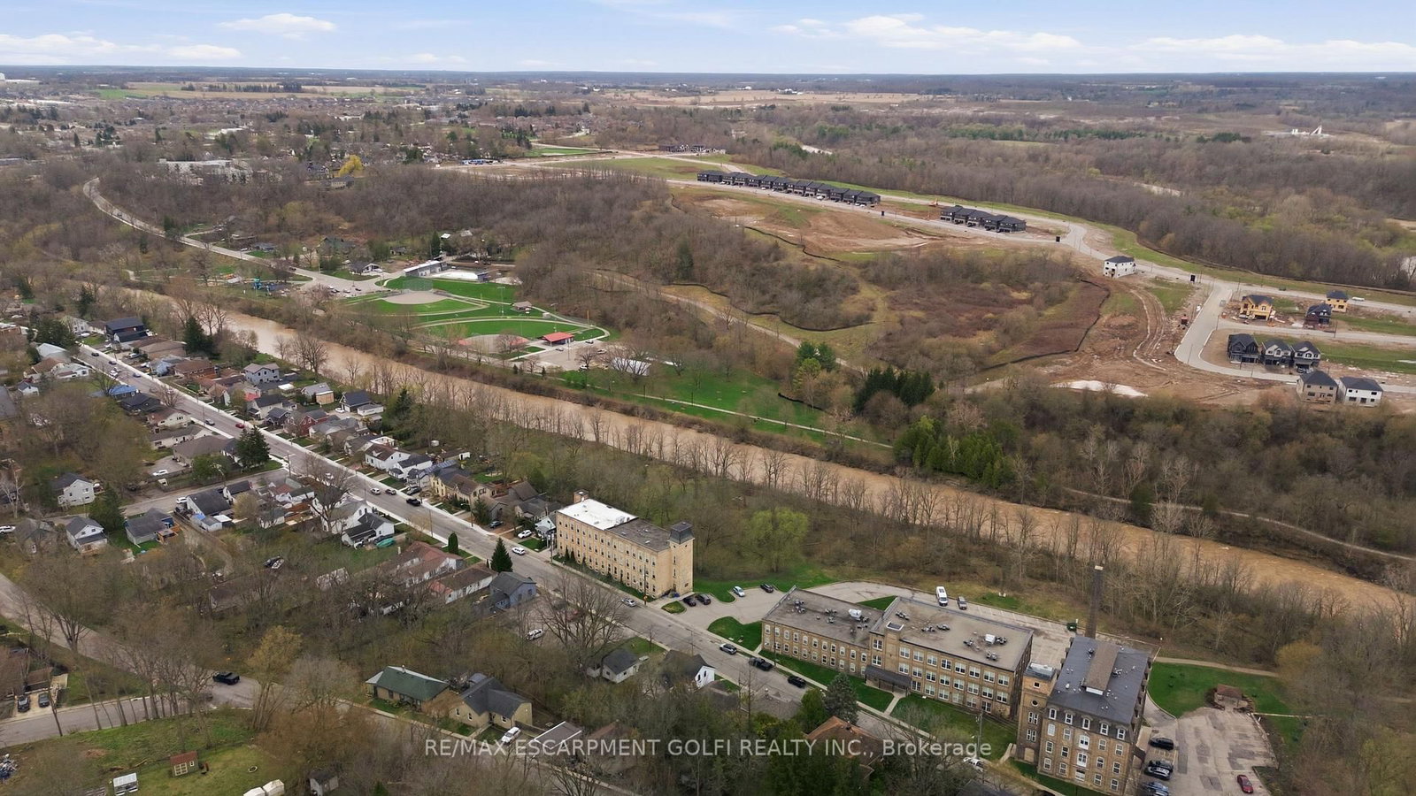 Detached House for sale at 95 West River Street, Brant, Ontario, N3L 2V4 - Paris - MLS: X13020758