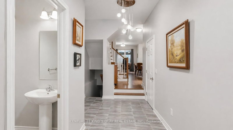 891 Riverview Way, Kingston, K7K 0J4 | Image 3