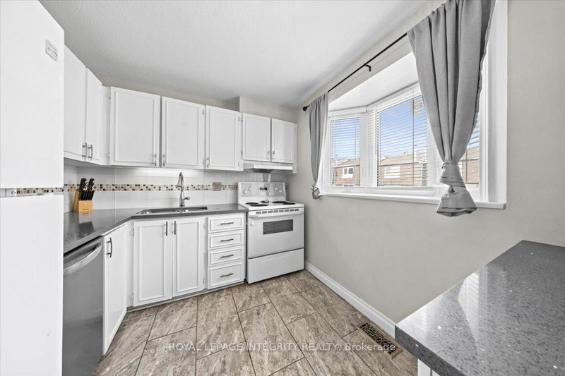 C - 1771 Lamoureux Dr, Ottawa, K1E 2N5 | Image 3