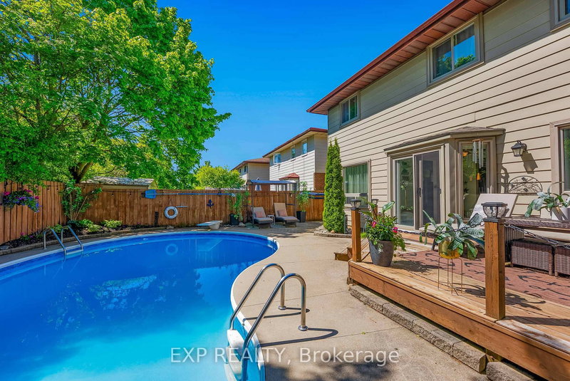 113 Oneida Pl, Kitchener, N2A 3G2 | Image 3