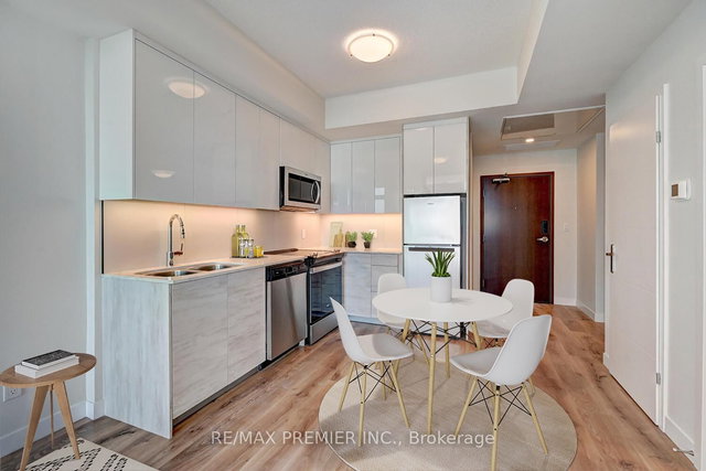 813 - 60 Frederick Street