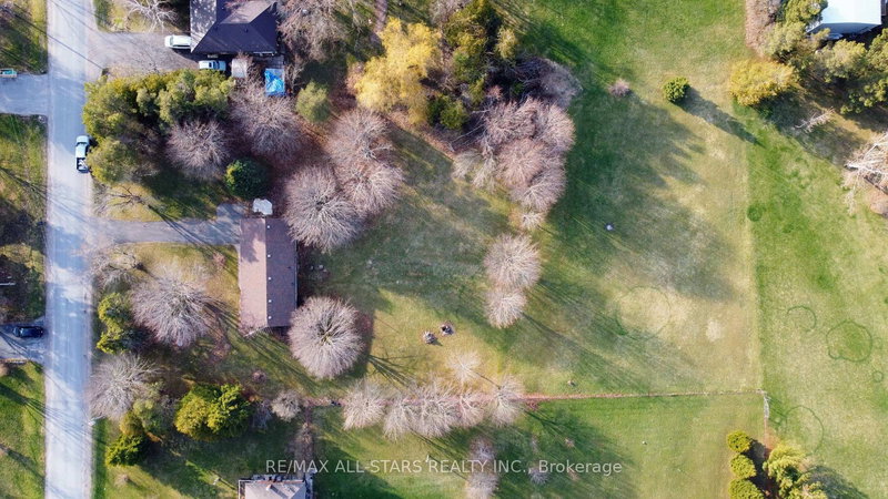 23 Valley Rd, Cavan Monaghan, L0A 1G0 | Image 3