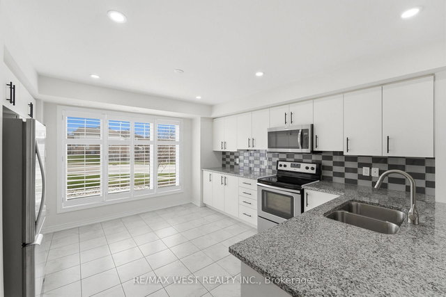 156 - 156 Watson Parkway N