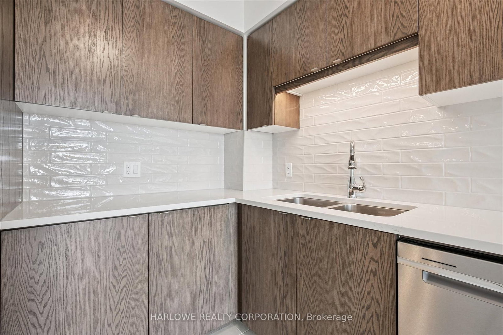 93 Arthur Street S, Unit 503 - Photo 16