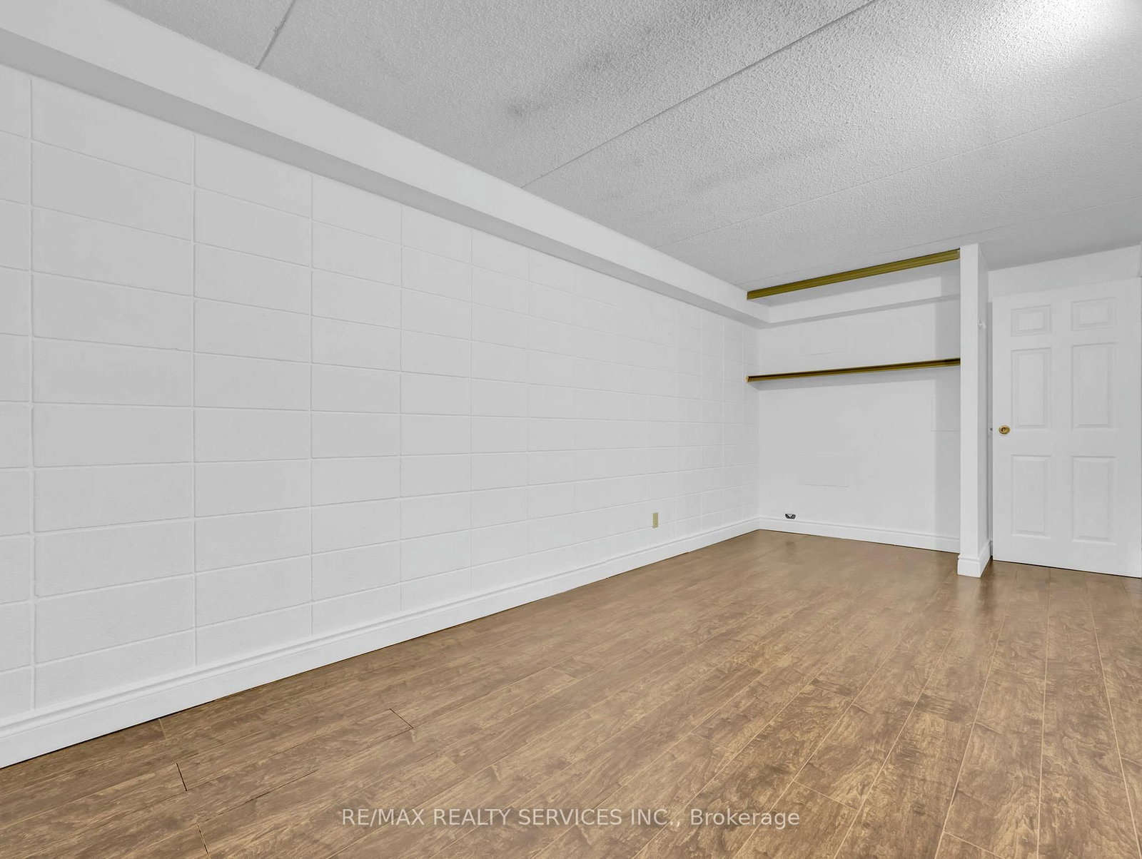 30 Hickory Street E, Unit 103 - Photo 17