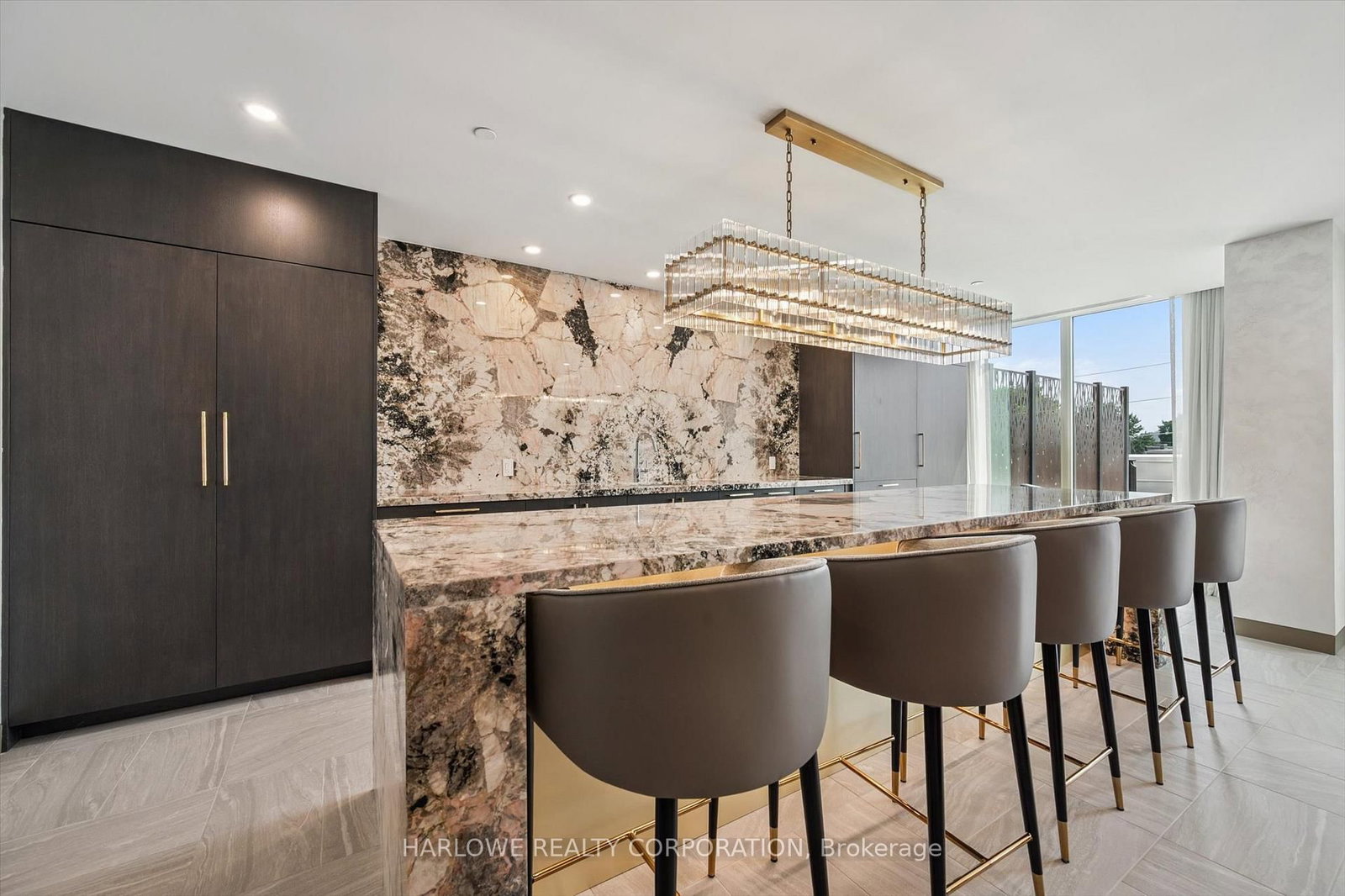 93 Arthur Street S, Unit 806 - Photo 10