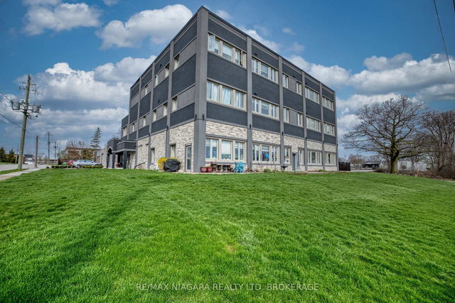 Unit #4 - 2 Lewis Street