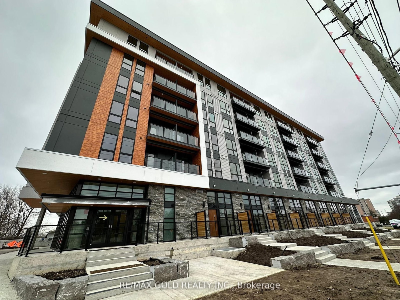 312 Erb Street W, Unit 605 - Photo 2