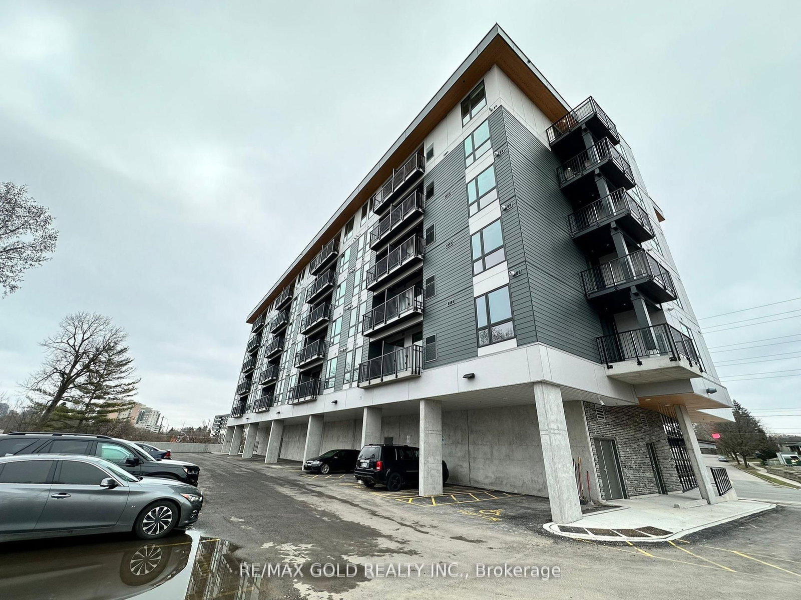 312 Erb Street W, Unit 605 - Photo 7