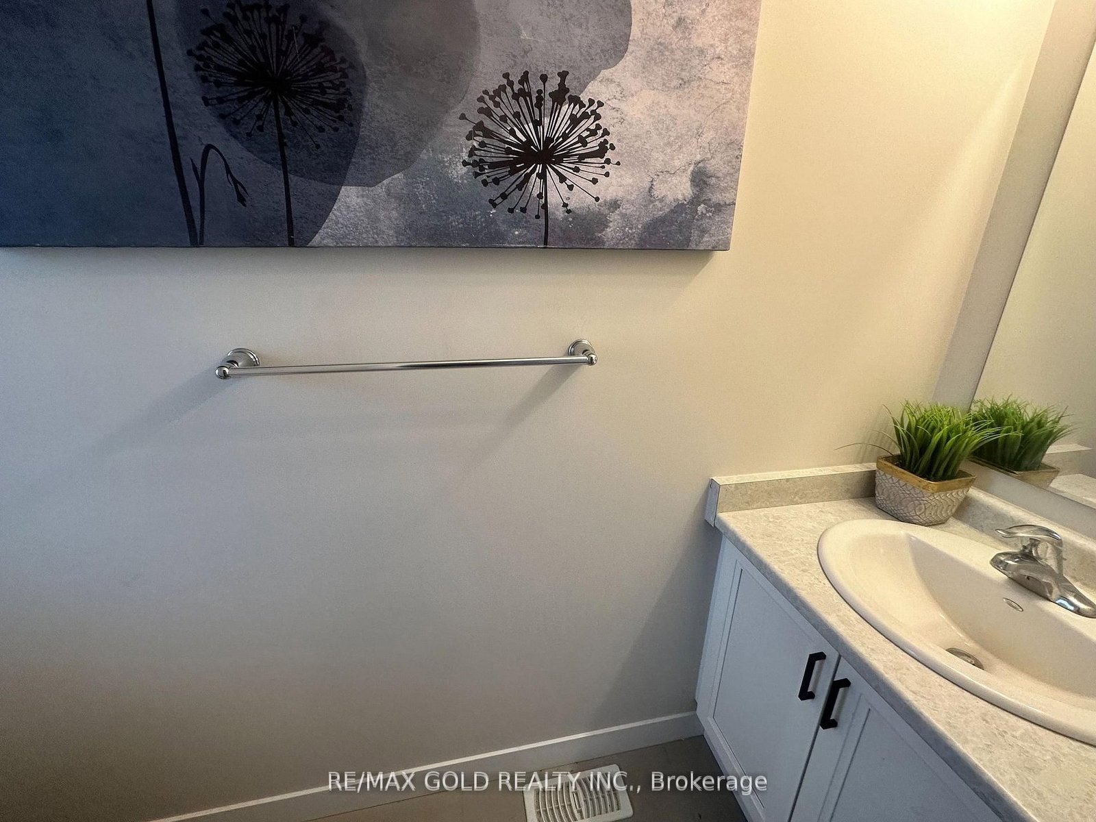 312 Erb Street W, Unit 605 - Photo 8