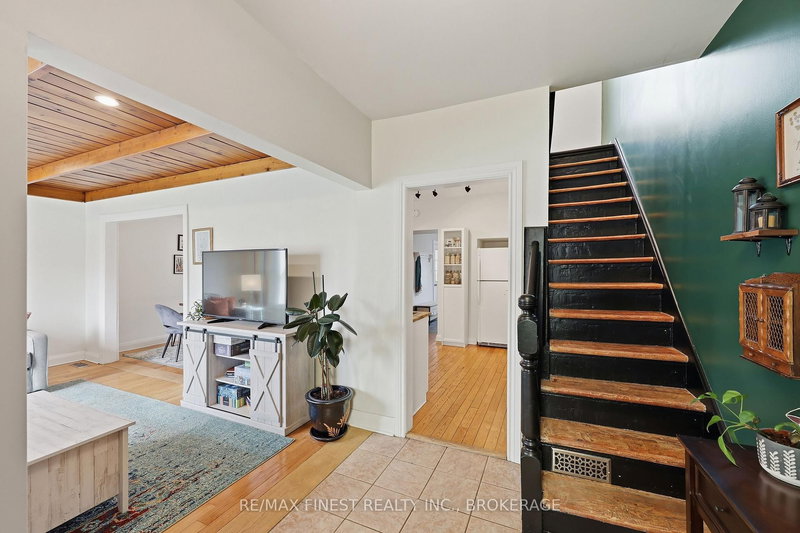 137 Stephen St, Kingston, K7K 2C6 | Image 3