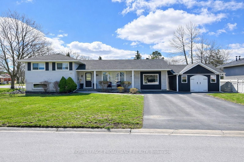 home for sale on 11 Stavebank Road