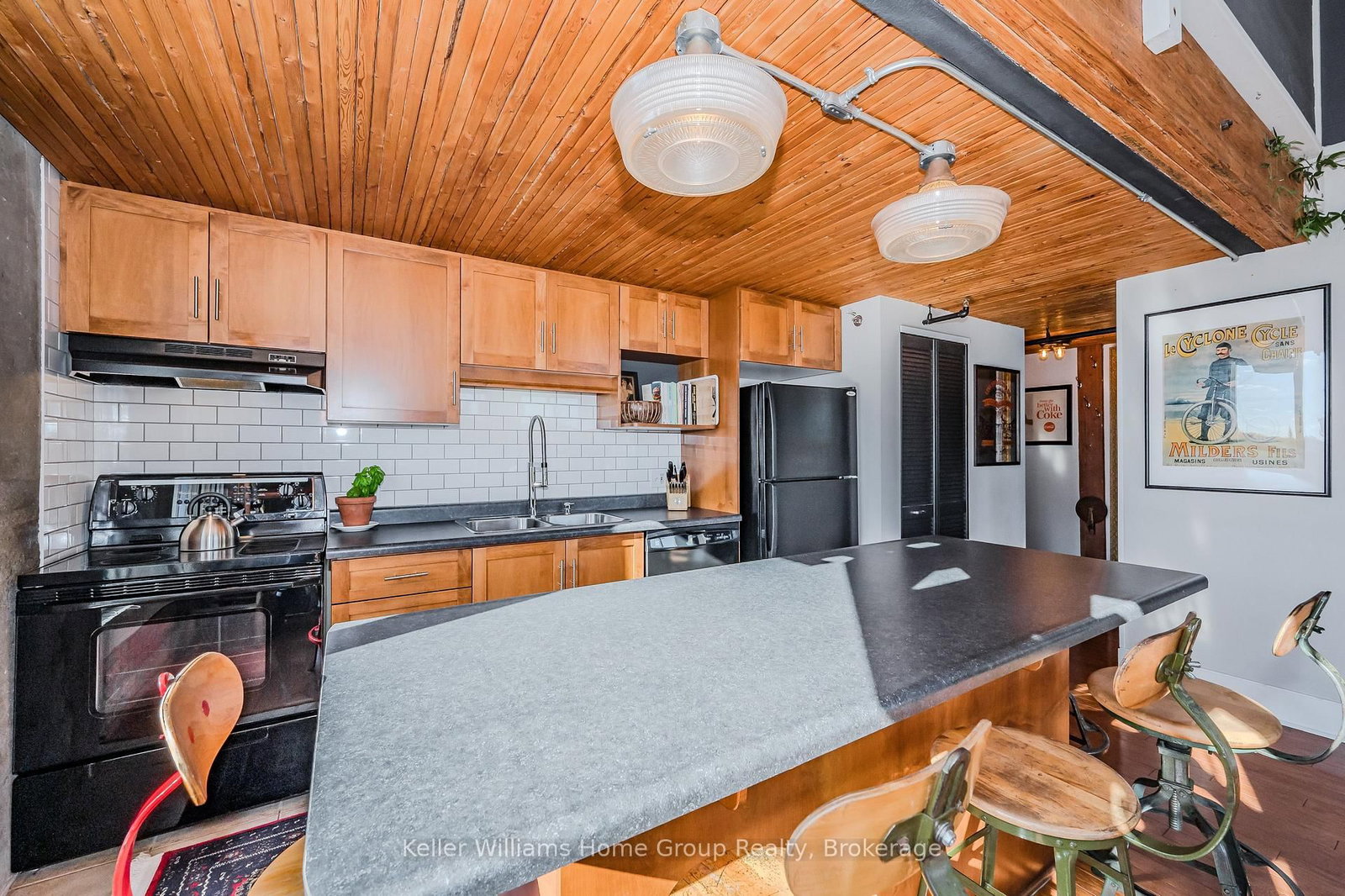 26 Ontario Street, Unit 302 - Photo 13