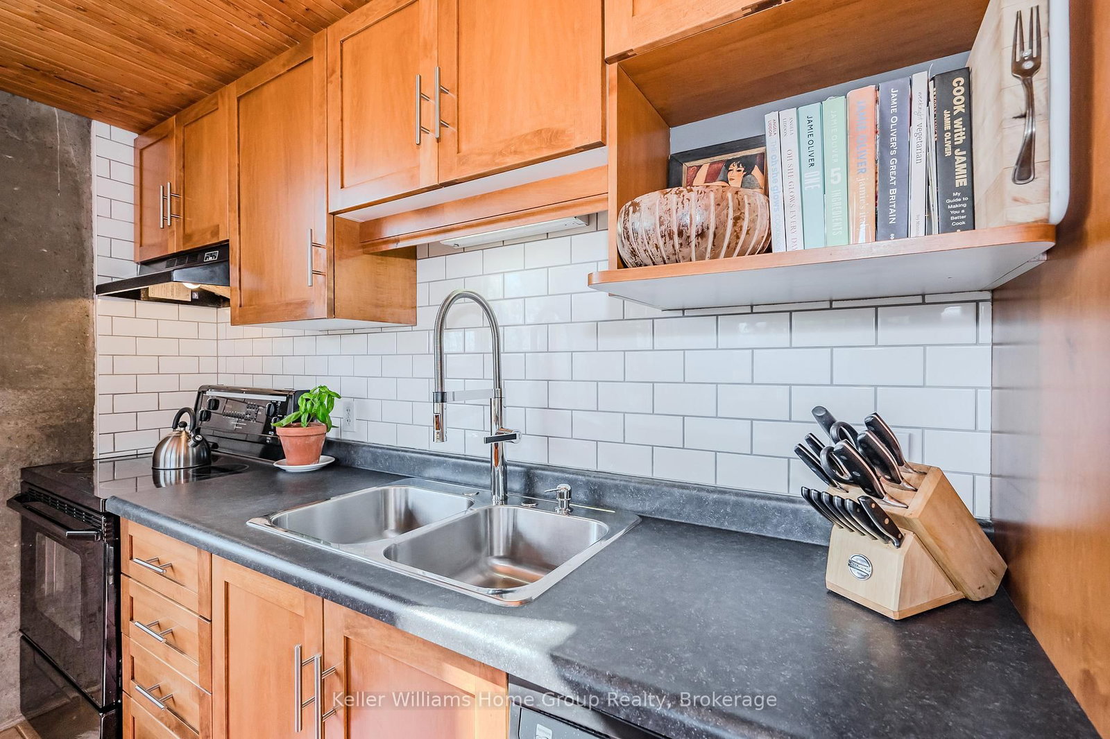 26 Ontario Street, Unit 302 - Photo 14