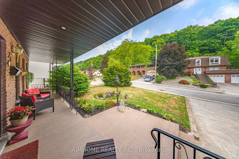 23 Hildegard Dr, Hamilton, L8K 5S1 | Image 3