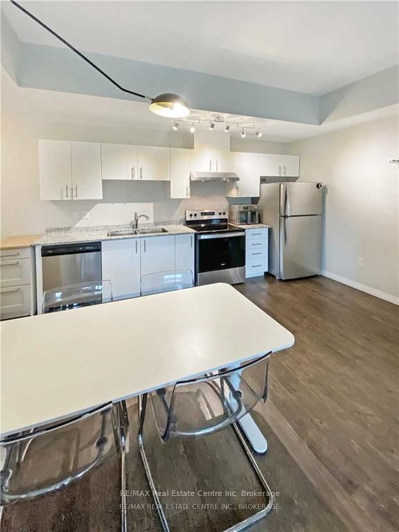 35 Kingsbury Square, Unit 420 - Photo 5