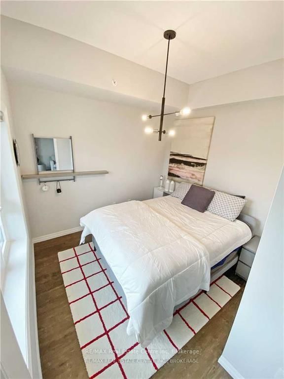 35 Kingsbury Square, Unit 420 - Photo 8