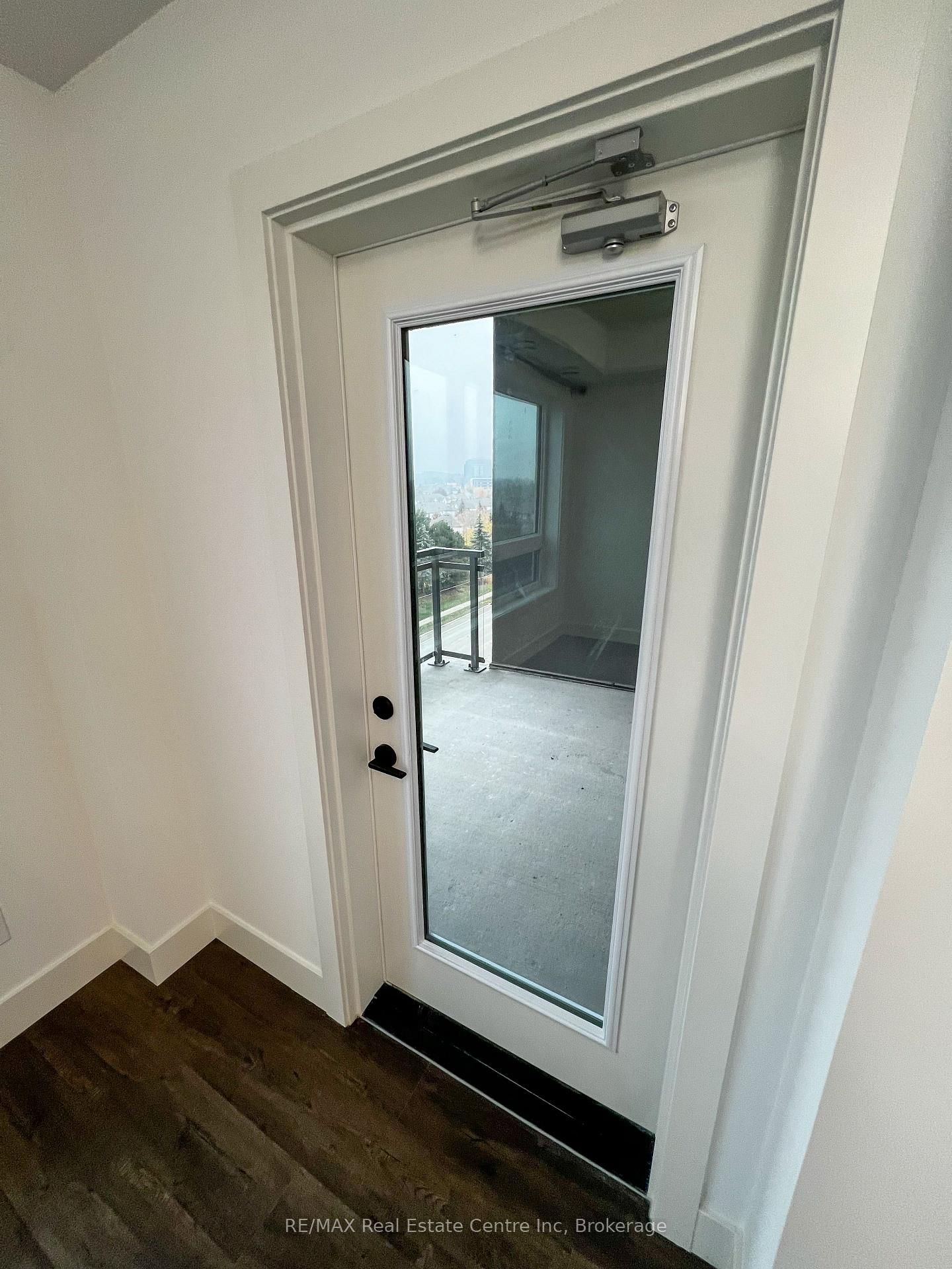 26 Lowes Road W, Unit 602 - Photo 18