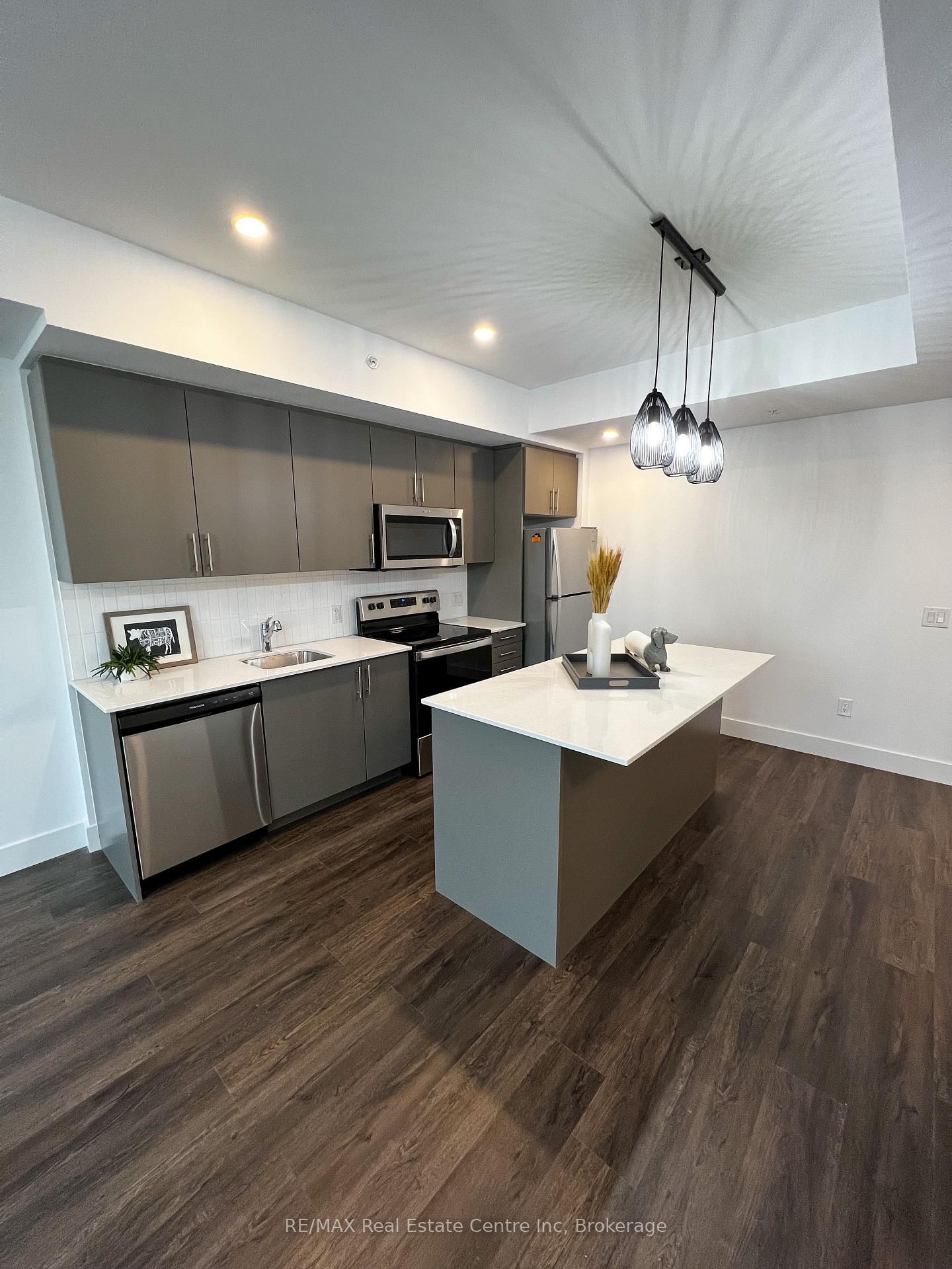 26 Lowes Road W, Unit 602 - Photo 5