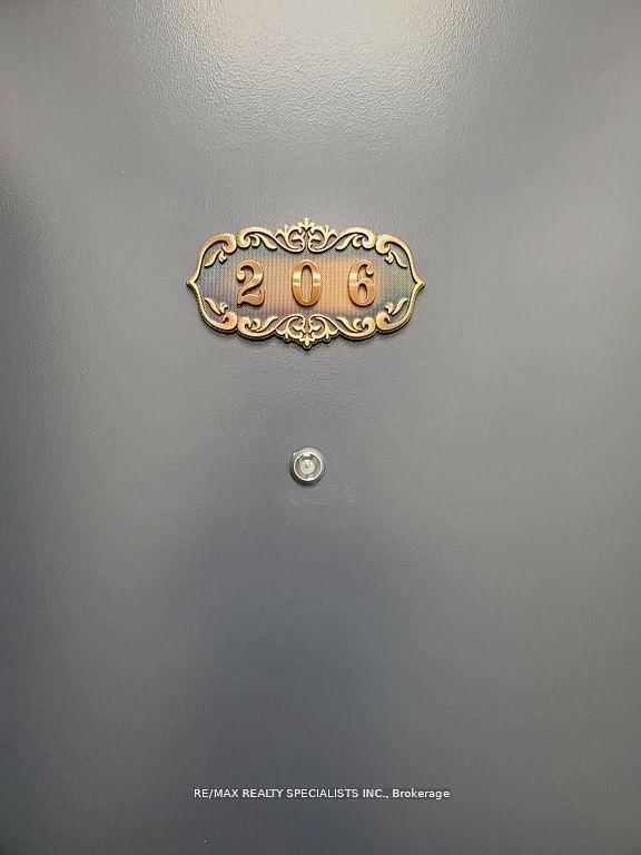 307 King Street E, Unit 206 - Photo 2