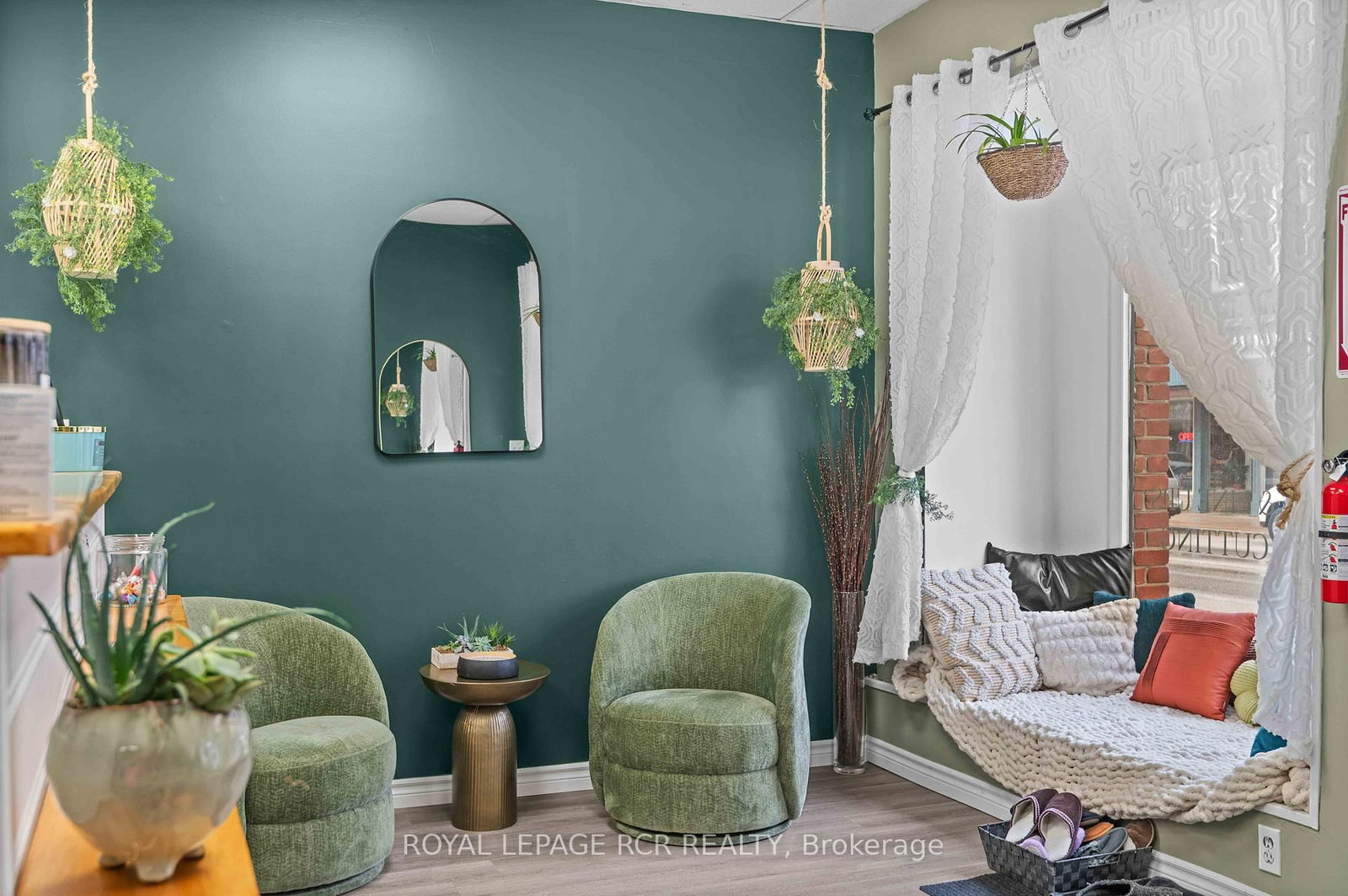 28 SYKES Street N - Photo 12