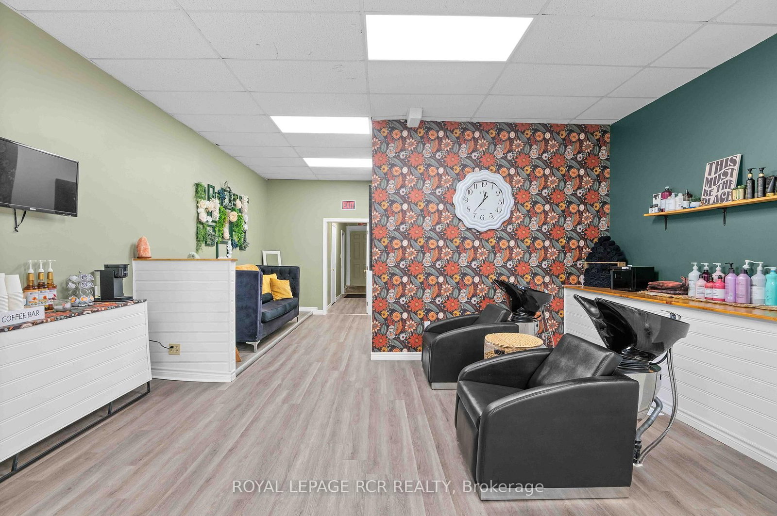 28 SYKES Street N - Photo 16