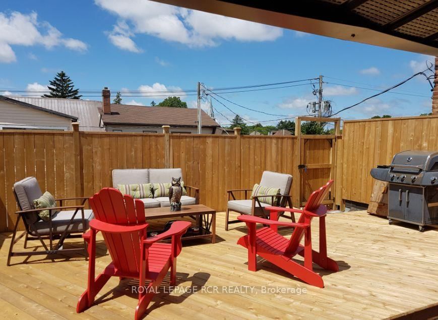 28 SYKES Street N - Photo 32