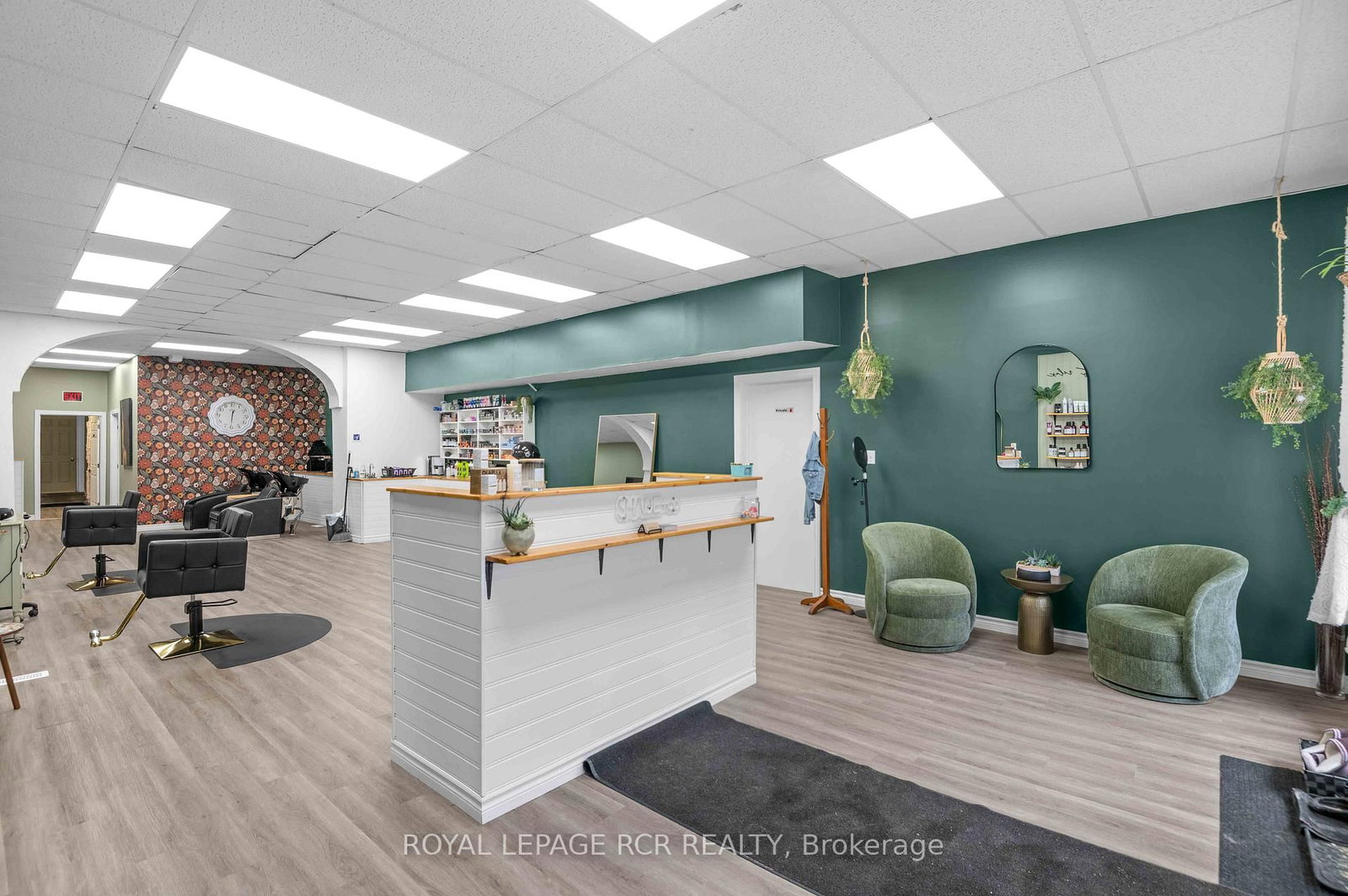 28 SYKES Street N - Photo 8