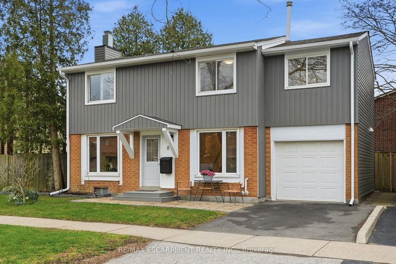 8 Chudleigh St, Hamilton, L9H 7E4 | Image 2