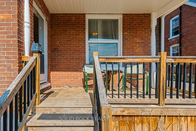 190 Church St, Brockville, K6V 3Y2 | Image 3