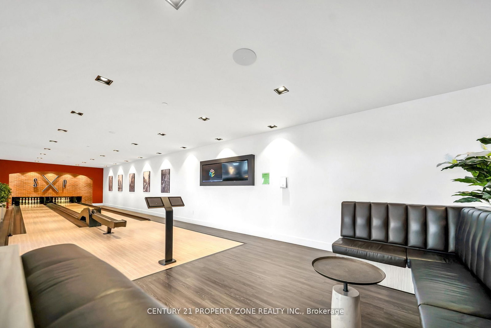 25 Wellington Street, Unit 1914 - Photo 28