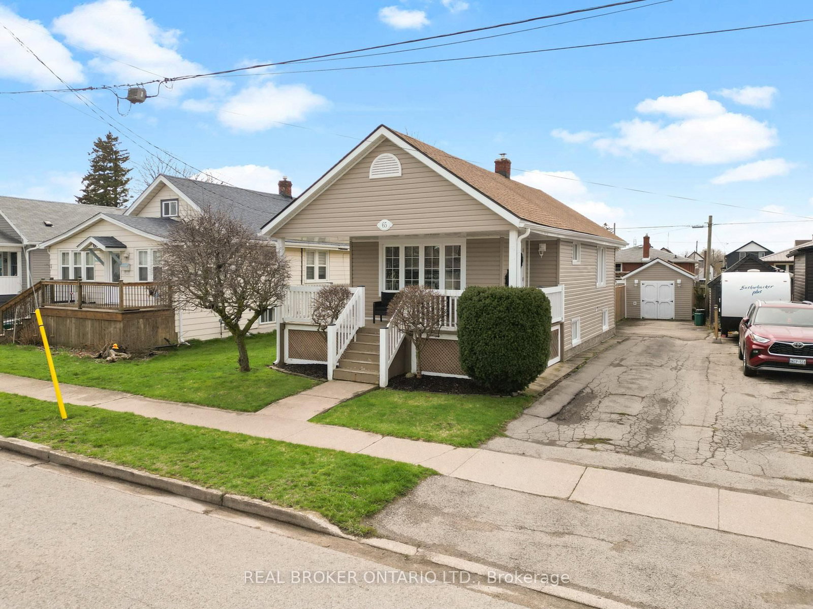 Detached House for sale at 65 Christmas Street, Port Colborne, Ontario, L3K 1M4 - Killaly East - MLS: X13021722